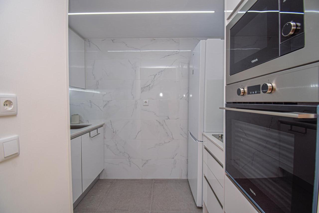 Stylish One Bedroom Apartment With Swimming Pool Віавіа Zewnętrze zdjęcie