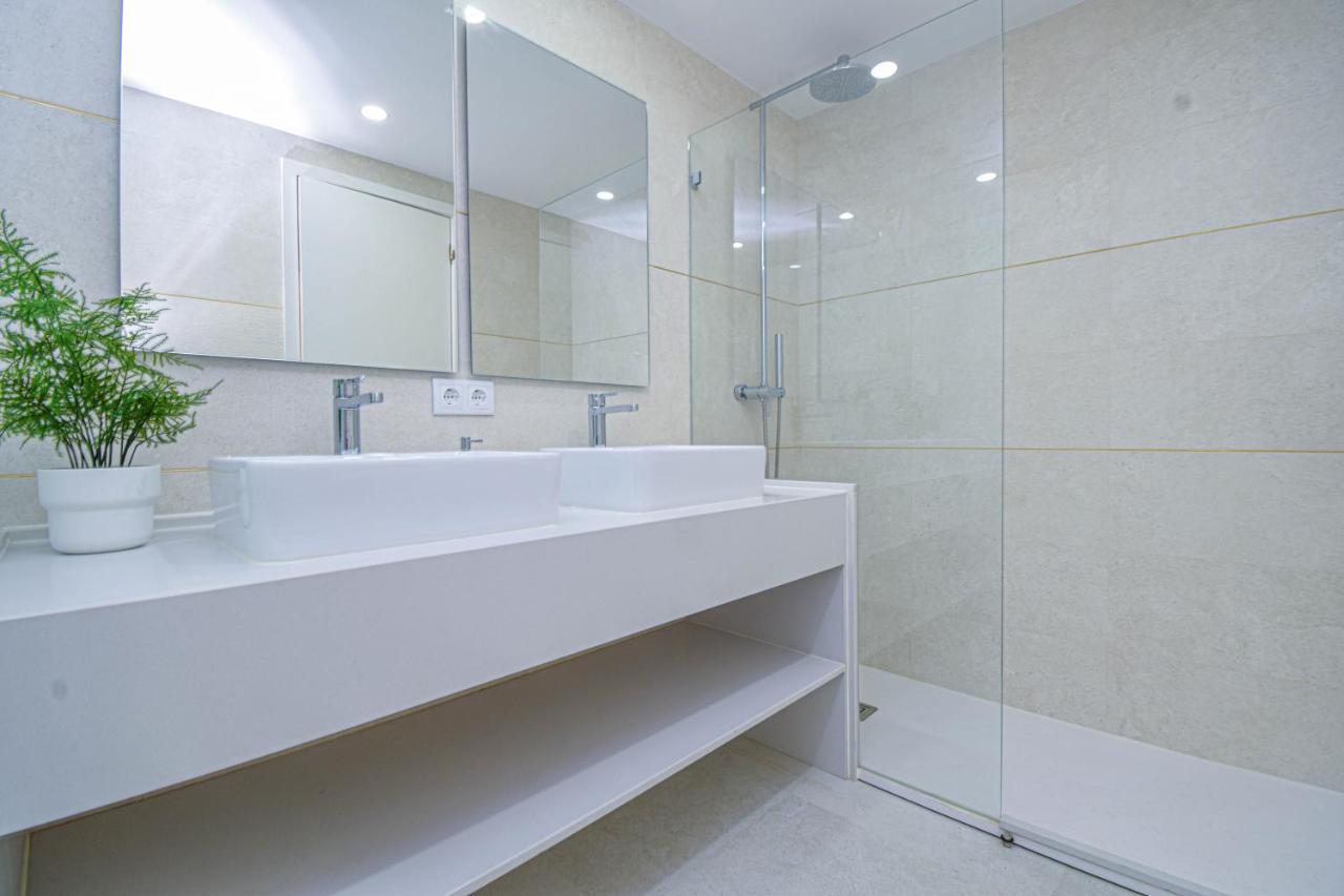 Stylish One Bedroom Apartment With Swimming Pool Віавіа Zewnętrze zdjęcie