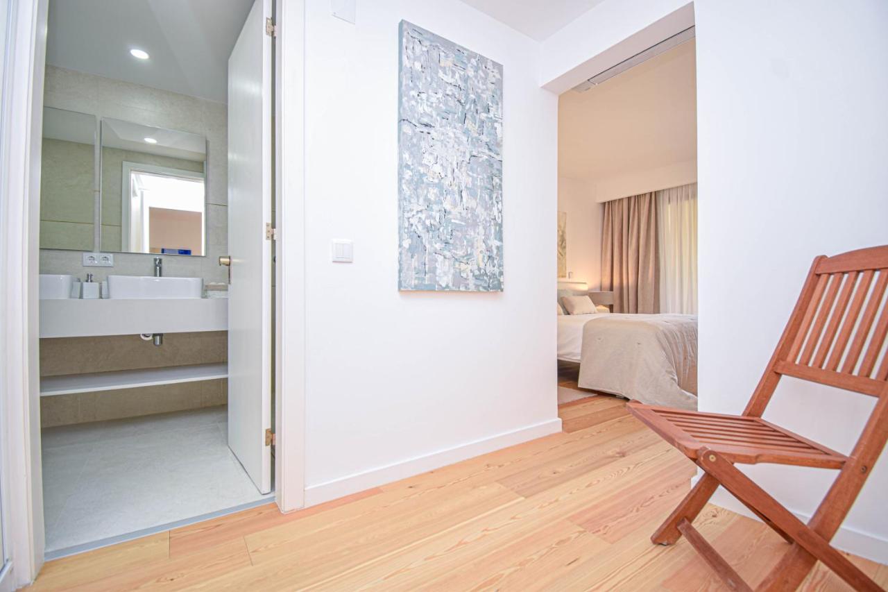 Stylish One Bedroom Apartment With Swimming Pool Віавіа Zewnętrze zdjęcie